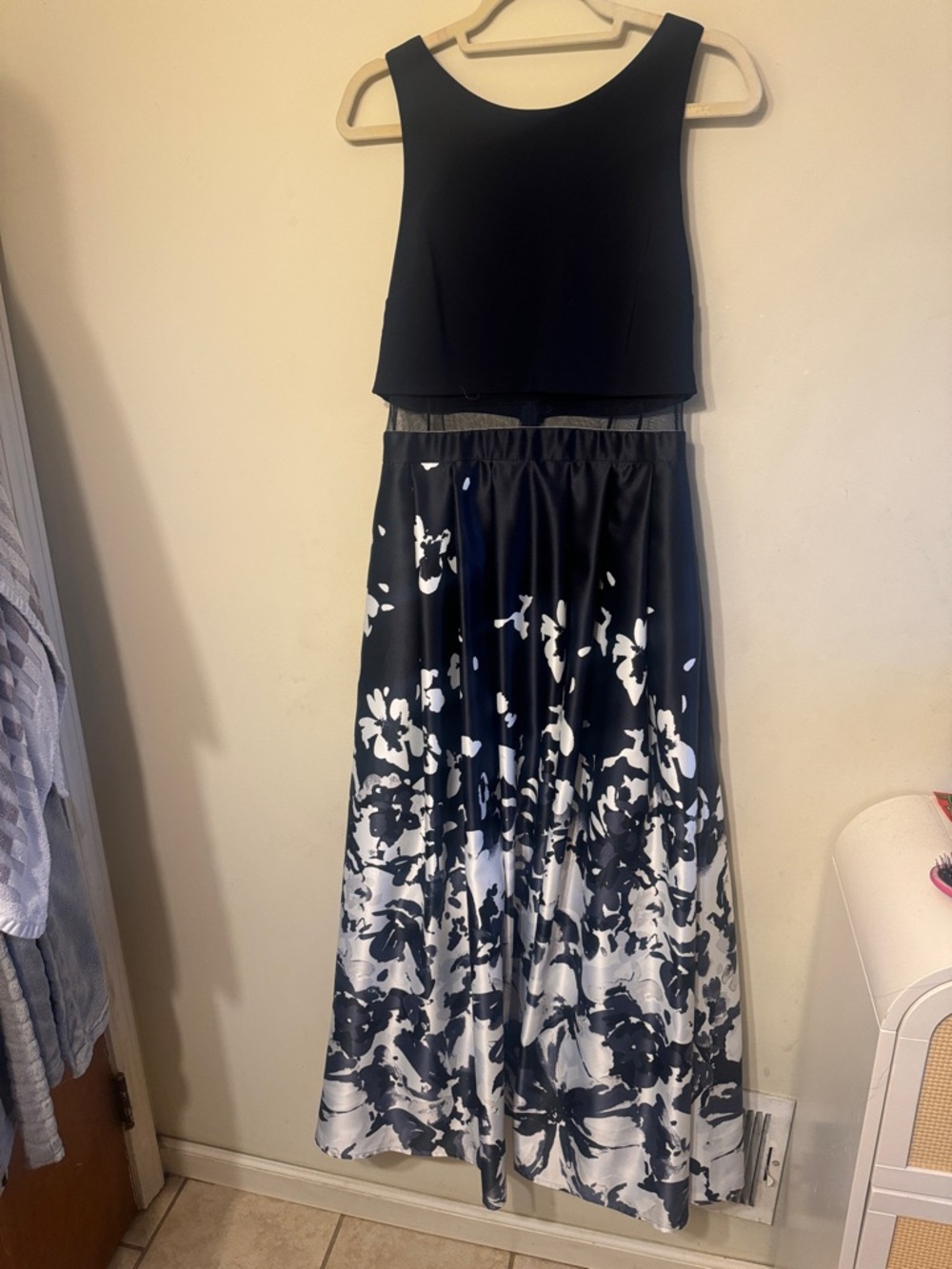 Xscape Black and White Floral Ombre Maxi Dress